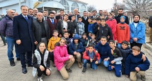 Cumhurbaşkanı Yardımcısı Yılmaz, Bingöl'de "Hemşehri Buluşmaları" programında konuştu: