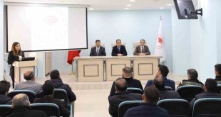 Kars'ta sürü yöneticileri sertifikalarını aldı