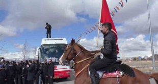 Cumhurbaşkanı Erdoğan'a Erzurum'da yoğun ilgi