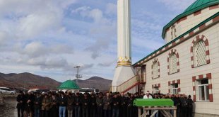 Darıca'da öldürülen genç kadın memleketi Erzurum'da toprağa verildi
