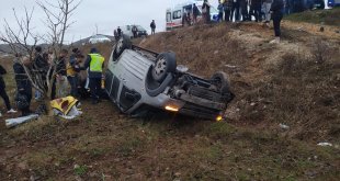 Malatya'da hafif ticari aracın devrilmesi sonucu 7 kişi yaralandı