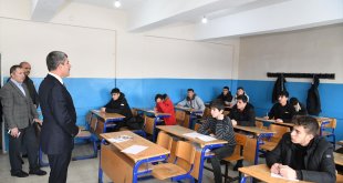 Muş Belediyesinden üniversite sınavına hazırlanan öğrencilere destek