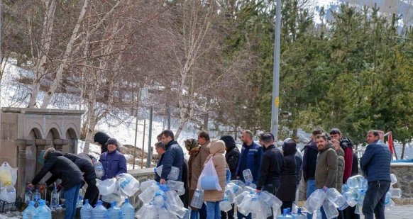 Erzurum'da iftar sofralarının vazgeçilemez kaynak suyu: Paşapınar