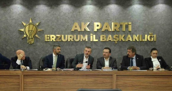 Erzurum AK Parti'de seçim zirvesi