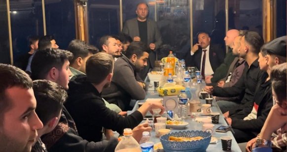 AK Parti Çıldır'da iftar sofrasında buluştu