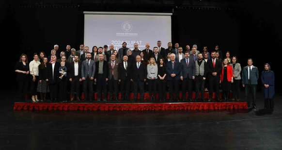 Atatürk Üniversitesi'nde bilimsel teşvik töreni