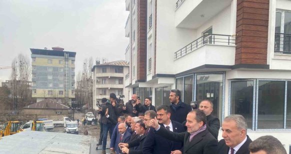 Yeniden Refah Partisi Genel Başkanı Erbakan Ağrı'da