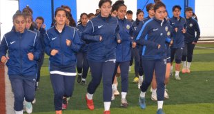 Yüksekova Belediyespor, play-off maçlarına üst lig hedefiyle hazırlanıyor