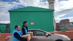 Çıldır Müftülüğü'nden iyilik paketleri