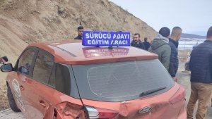 Özalp'ta trafik kazası: 1 ölü 3 yaralı