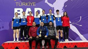 Erzincan Anadolu Lisesi Genç Kız Takımı Türkiye Şampiyonu oldu