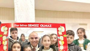 Ağrılı yetimler Kızılay'ın iftar sofrasında buluştu