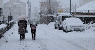 Bitlis'te olumsuz hava koşulları nedeniyle eğitime ara verildi