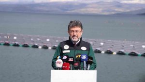 Tarım ve Orman Bakanı Yumaklı, Yüzer GES Projesini inceledi