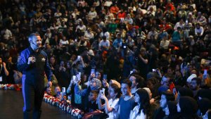 Bakan Kacır ile Türkiye'nin ilk astronotu Gezeravcı, Atatürk Üniversitesinde gençlerle buluştu