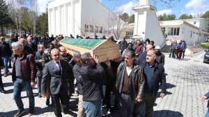 Kimsesizler mezarlığına defnedilecekti: Üniversite, doktora öğrencisine sahip çıktı