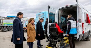 Van Büyükşehir Belediyesi araç filosunu genişletti