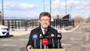 Bakan Yumaklı: "Hayvan hastalıklarıyla mücadele konusunda 2. noktamız Elazığ oldu"