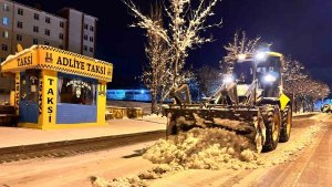 Erzurum'da 164 köyü kapalı, termometreler -13'ü gösterdi