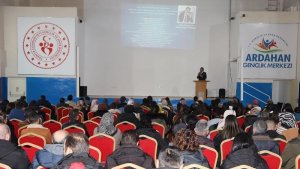 Çıldır MYO Müdürü Özdemir'den protokol eğitimi
