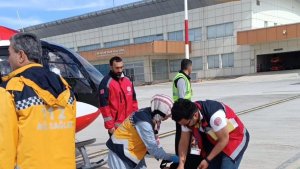 Apandisit hastası helikopterle Van'a sevk edildi