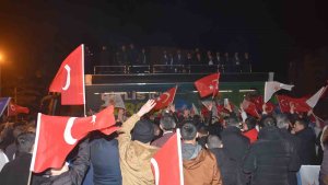Bitlis'te AK Parti seçim kutlaması yaptı