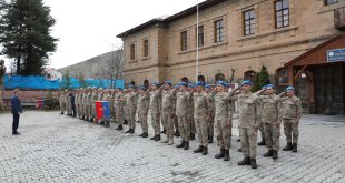 Bitlis Valisi Karaömeroğlu, jandarma personelinin bayramını kutladı