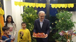 Arife Çiçekleri yürekleri ısıttı