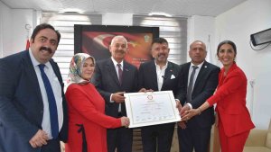 Doğanşehir Belediyesi'nde devir teslim töreni