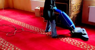 Sarıkamış'taki camilerde bayram temizliği başladı