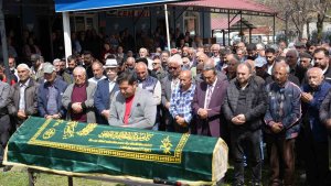 Beşiktaş'taki yangında hayatını kaybeden Erzincanlı Binali Çayır son yolculuğuna uğurlandı
