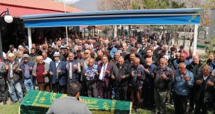 Beşiktaş'taki yangında hayatını kaybeden Binali Çayır'ın cenazesi Erzincan'da defnedildi