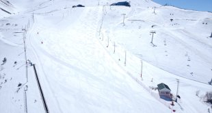 Kış turizmini bahara taşıyan Palandöken, bayramda kayak için rezervasyon aldı