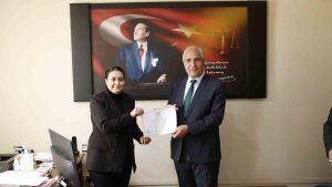 Başkan Yakut, mazbatasını aldı