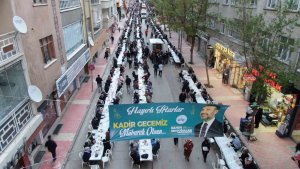 Elazığ Belediye Başkanı Şerifoğulları'ndan 5 bin kişilik iftar yemeği