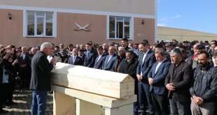 İliç'teki maden sahasında toprak altından çıkartılan Uğur Yıldız'ın cenazesi defnedildi