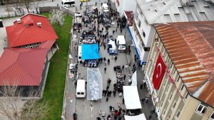 Muş'ta kurulan bayram pazarında son gün yoğunluğu yaşandı