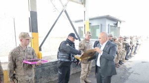 Ağrı'da bayramlaşma programları düzenlendi