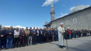 Erzurum'da Gazze şehitleri için gıyabi cenaze namazı kılındı