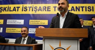 Bitlis'te AK Parti Bitlis İl Başkanlığında bayramlaşma programı düzenlendi