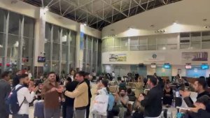 THY'nin lastiği patlayan uçağı havalanmadı, yolcular isyan etti