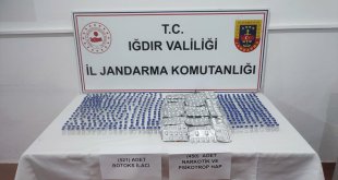 Iğdır'da uyuşturucu imalatı ve ilaç kaçakçılığı iddiasıyla 5 şüpheli yakalandı