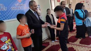 Elazığ'da yetim çocuklara anlamlı destek