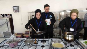 Bitlis'te 'Gastronomi Festivali ve Yemek Yarışması' düzenlendi