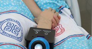 Yoğun bakım hastalarının elini tutacak robot kol geliştirildi