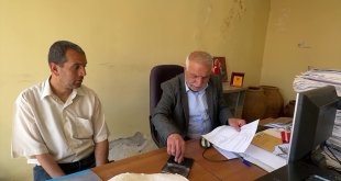 Elazığ'da 68 yaşındaki muhtar 40 yıldır koltuğunu rakiplerine kaptırmıyor