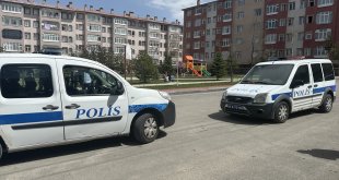 Erzurum'da parkta çıkan kavgada bir çocuk bıçakla yaralandı