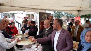 Erzurum'da yöresel tatlar ilgi gördü