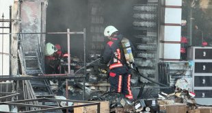 Malatya'da iş yerinde çıkan yangın hasara yol açtı