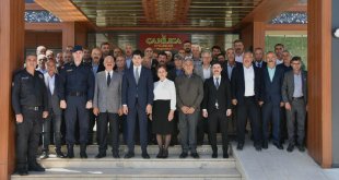 Doğanşehir'de muhtarlar toplantısı düzenlendi